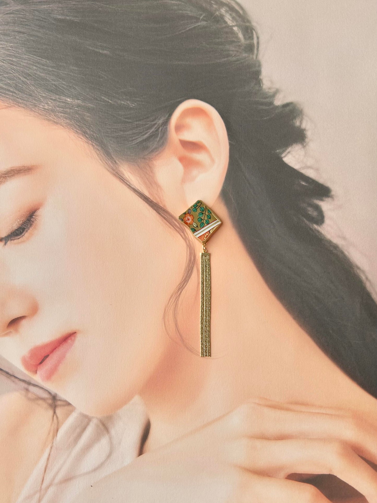 【金具が選べる】有田焼　金継ぎ　ピアス　イヤリング　リーフ柄　花柄　揺れる　ゴールドスウィングパーツ　伝統工芸　＃140