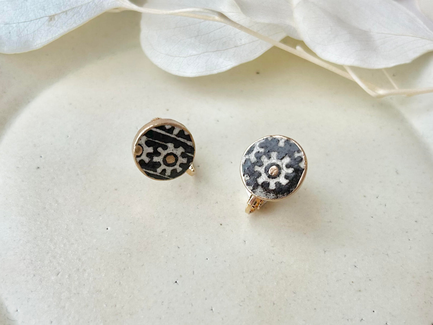 Sea Drifted Porcelain Kintsugi Ring one-size-fits-all 