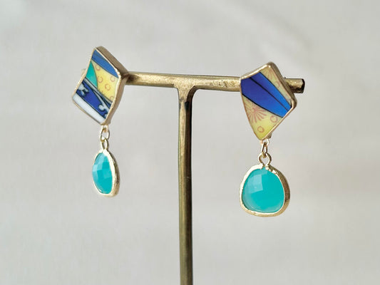 Imari Ware Kintsugi Titanium Earrings Gold Carnelian