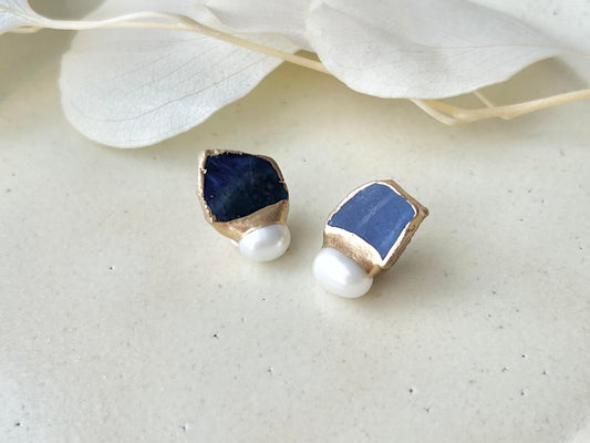 Imari Ware Kintsugi Titanium Earrings Gold Carnelian