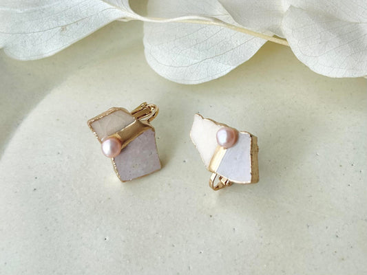 Imari Ware Kintsugi Titanium Earrings Gold Carnelian