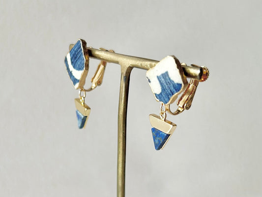 Imari Ware Kintsugi Titanium Earrings Gold Carnelian