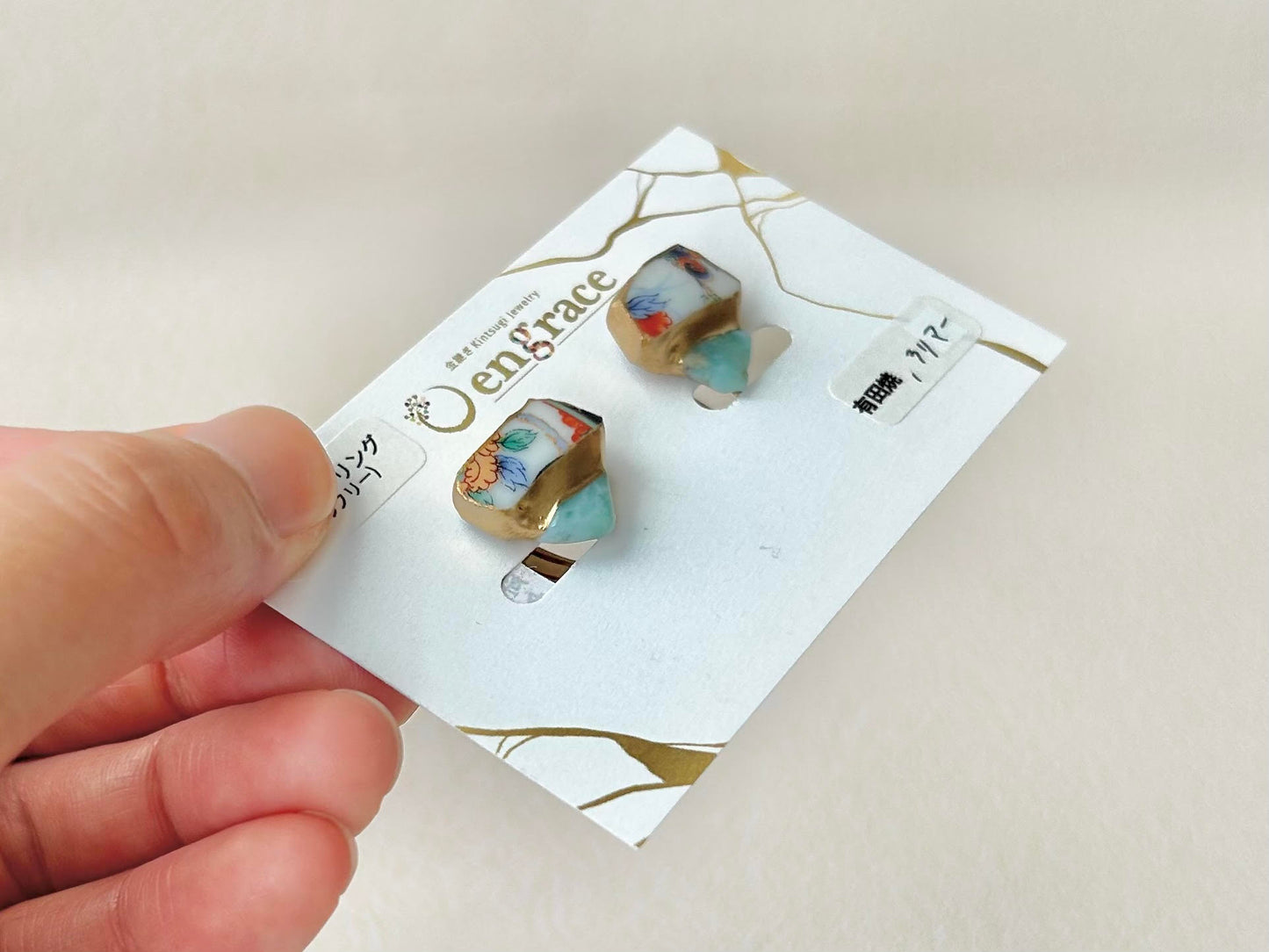 Imari Ware Kintsugi Titanium Earrings Gold Carnelian