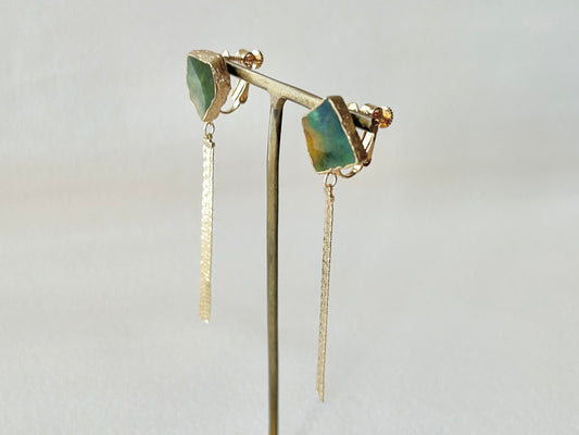 Imari Ware Kintsugi Titanium Earrings Gold Carnelian