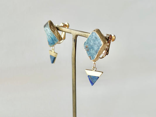 Imari Ware Kintsugi Titanium Earrings Gold Carnelian