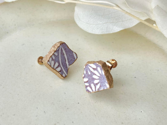 Imari Ware Kintsugi Titanium Earrings Gold Carnelian